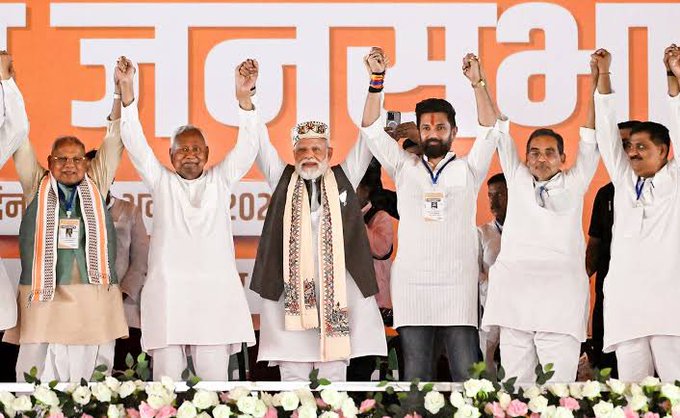 बिहारमध्ये 'एनडीए'चे द्विशतक!