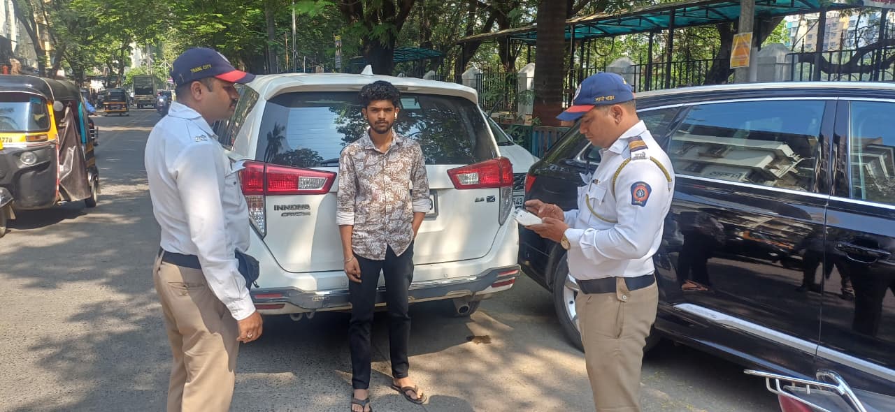 मुंब्र्यात बेशिस्त रिक्षाचालक आणि फेरीवाल्यांची पळापळ