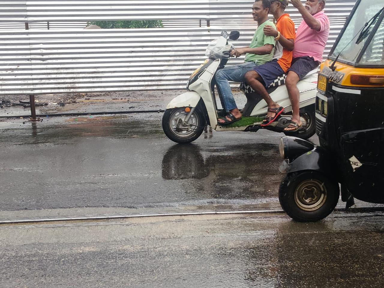 सिंघानिया शाळेसमोरील रस्ता झाला सुरक्षित