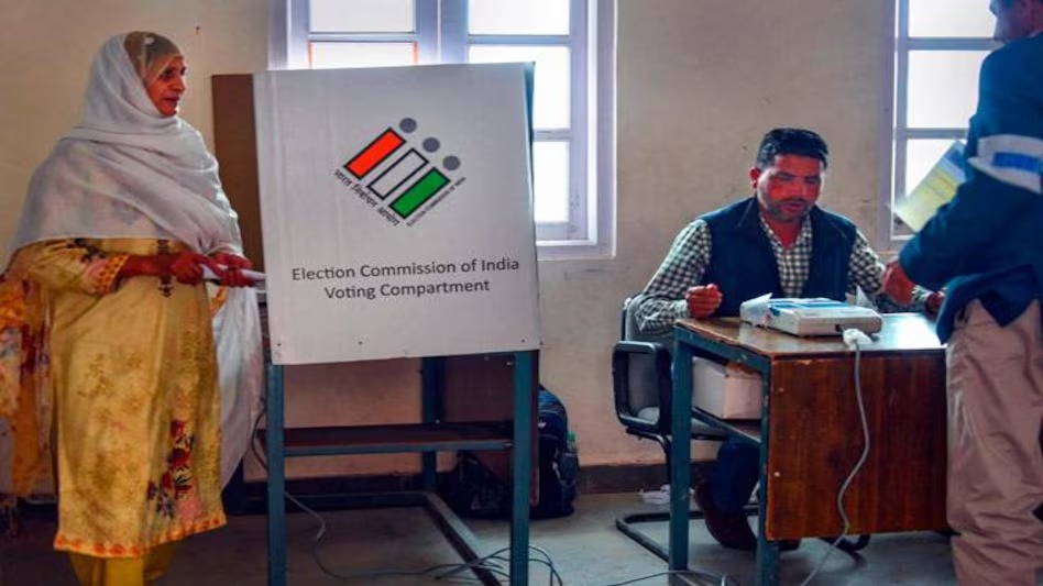 ठाण्यातील १७६ मतदान केंद्रे संवेदनशिल!