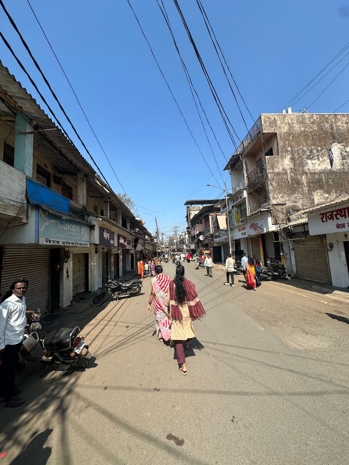 कल्याणात शोककळा; मोहने बाजारपेठ बंद