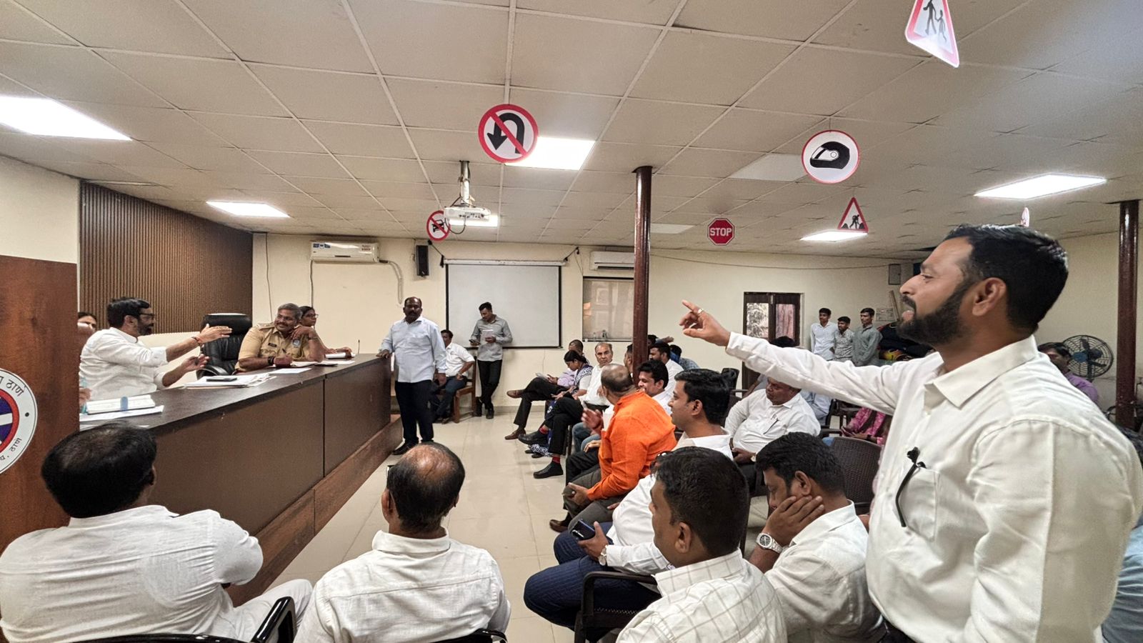 कोंडी फोडण्यासाठी लवकरच प्रायोगिक तत्वावर अधिसूचना