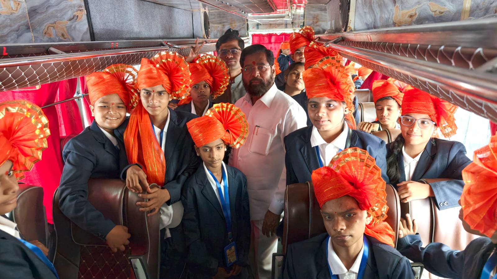 जि.प. शाळांचे विद्यार्थी निघाले इस्रोला!