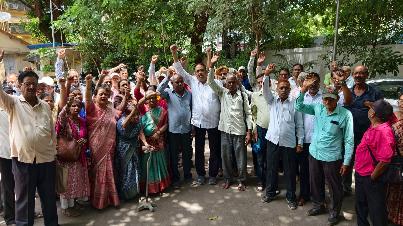 ३७ वर्षांत दीड हजार कामगारांचे निधन, थकबाकी काही मिळेना!