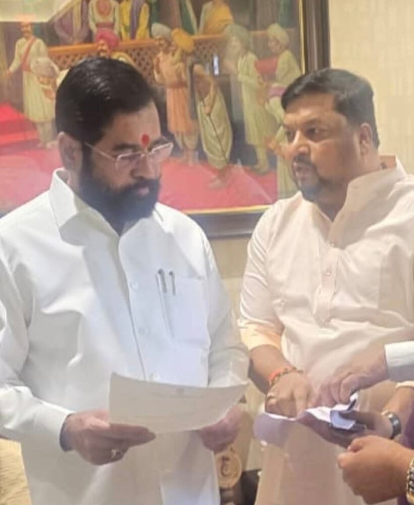 देवानंद थळे यांच्या उमेदवारीसाठी उपमुख्यमंत्र्यांकडे साकडे