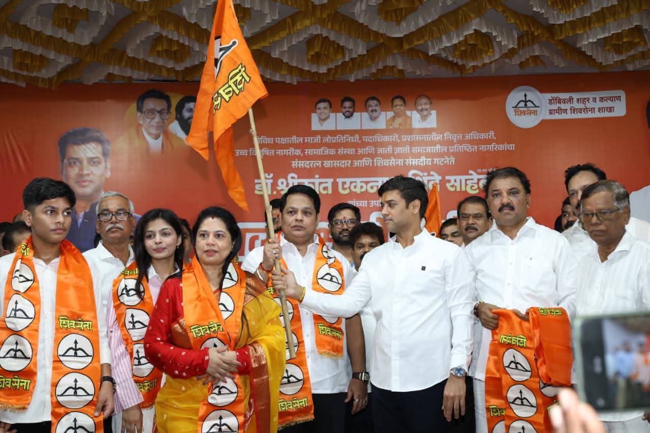 भाजपच्या चार माजी नगरसेवकांचा शिवसेनेत प्रवेश