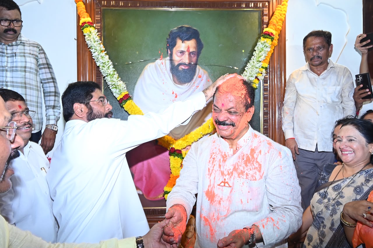 रवींद्र फाटक बिनविरोध विजयी