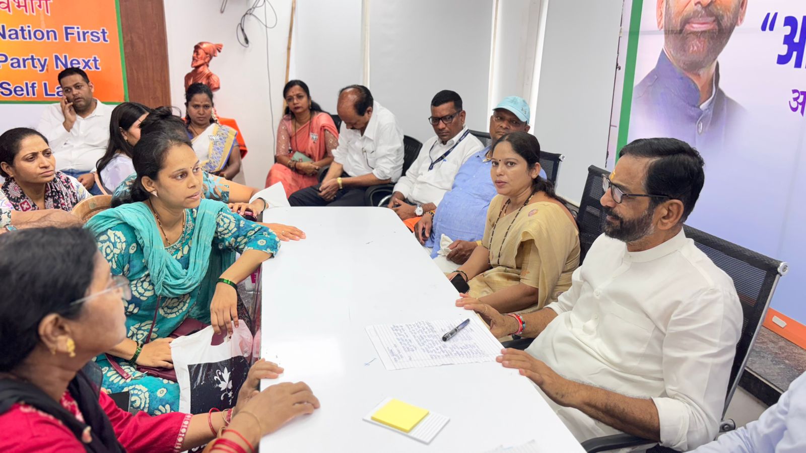 कळव्यातील अनधिकृत बांधकामाला सहायक आयुक्त जबाबदार