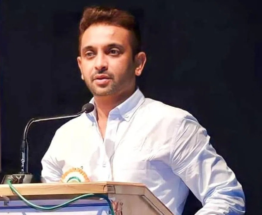 आधीच वाहतूक कोंडीचा कहर; त्यात मॉल, डेटा सेंटरची भर