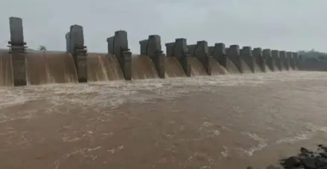 तानसा काठोकाठ भरले; धामणीचे दरवाजे उघडणार