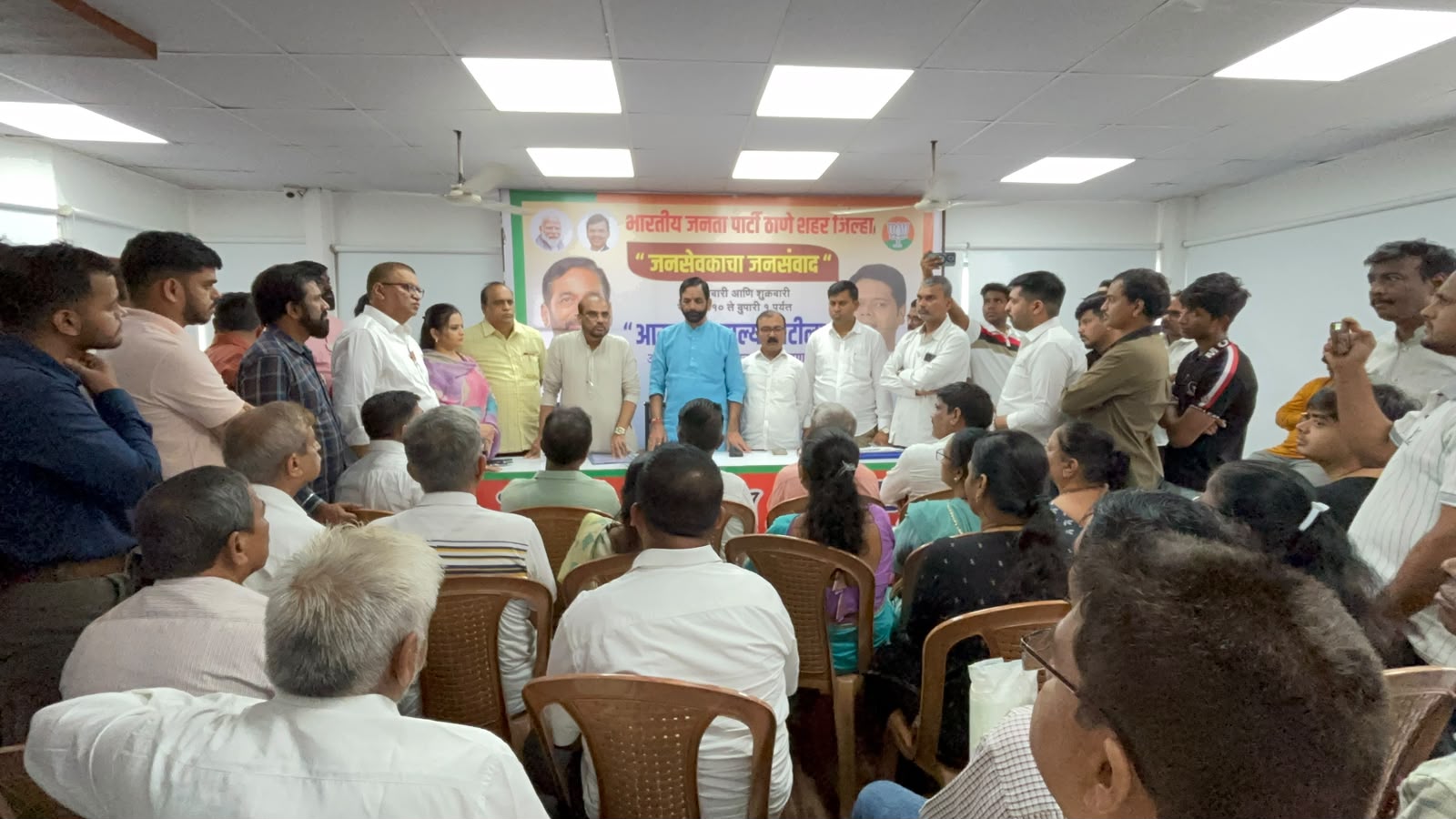 चिखलवाडी, प्रशांतनगर येथील एसआरए प्रकल्पांना चालना