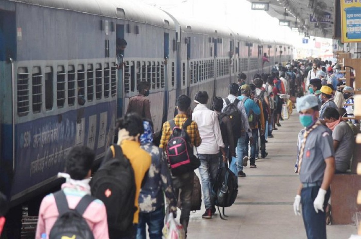 कल्याणात एक्सप्रेस तिकिटाच्या नावाखाली प्लॅटफॉर्म तिकिट
