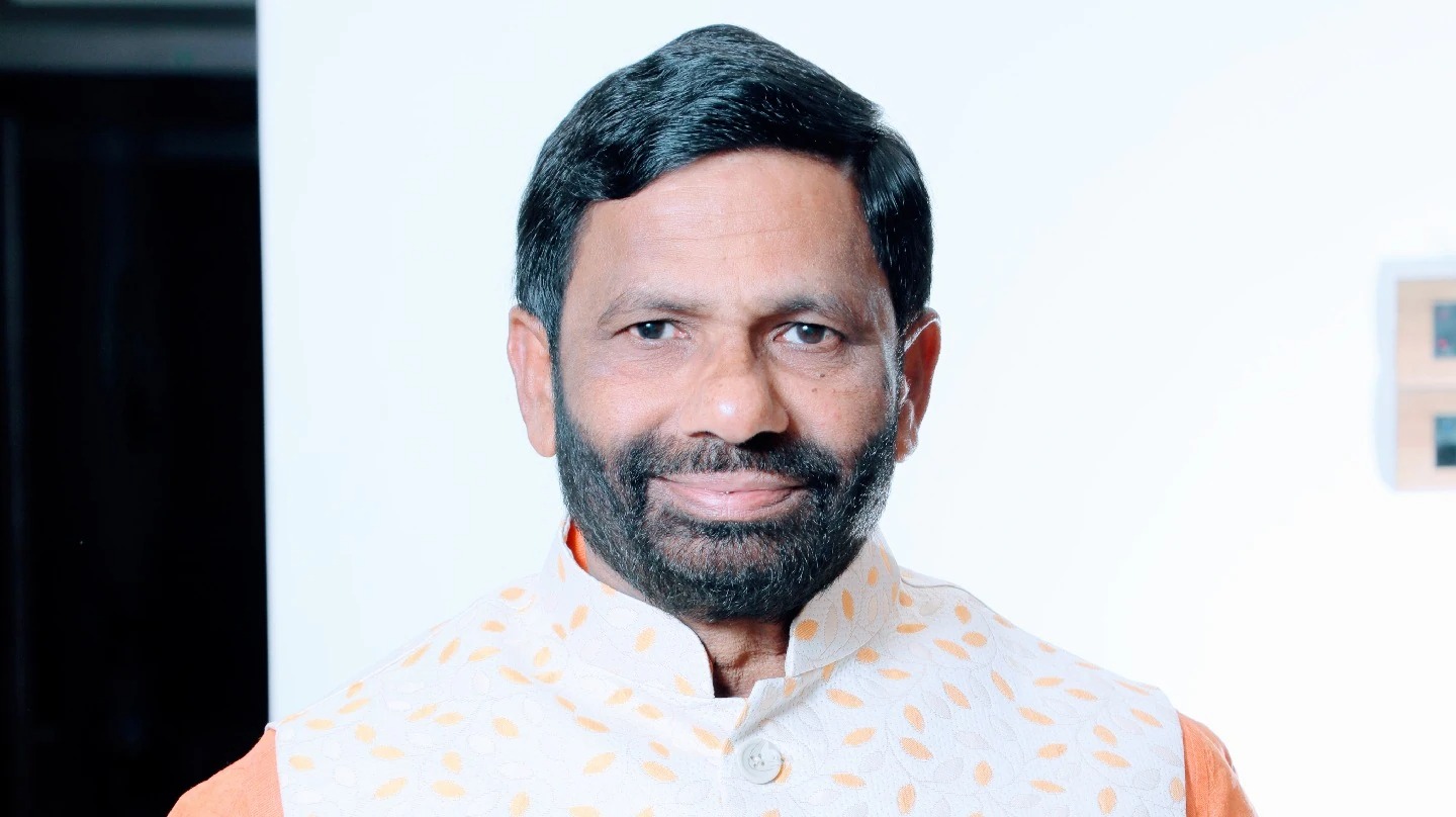 करवाढीवरून ठाकरे गटाने ठामपा प्रशासनाचे पिळले कान