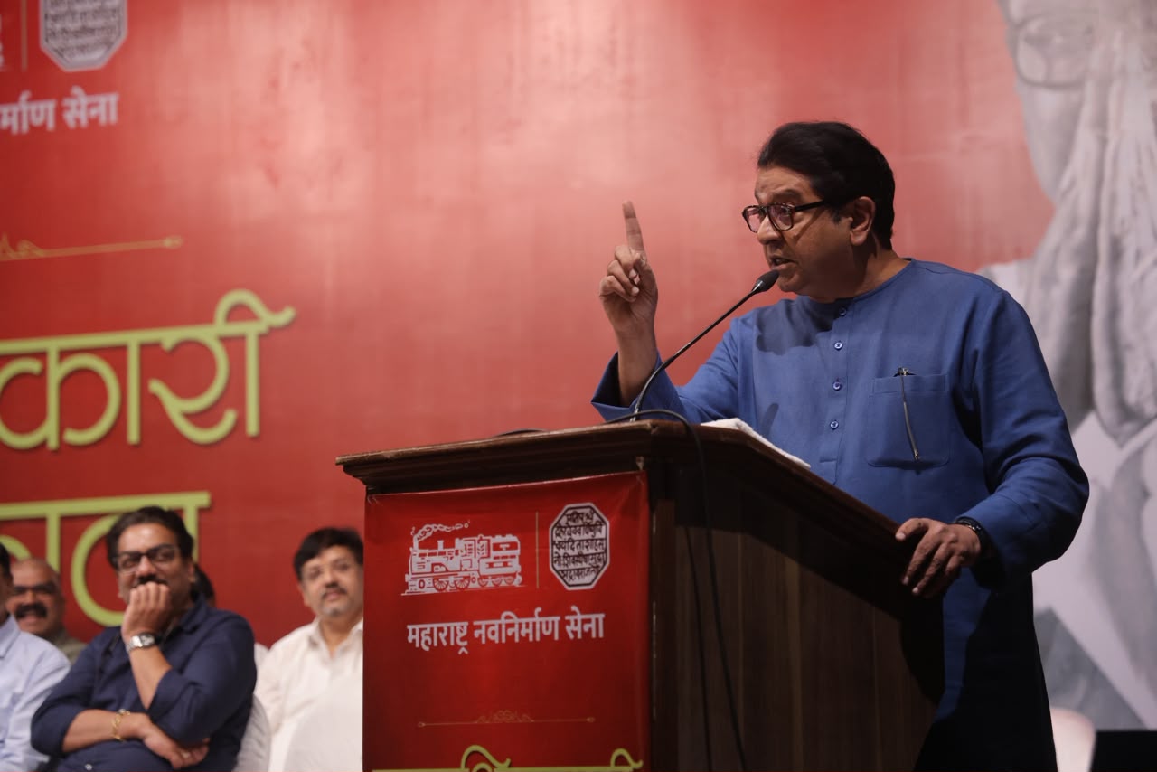 लोकांना जातीय-धार्मिक वादात गुंतवून ठेवण्याचा डाव