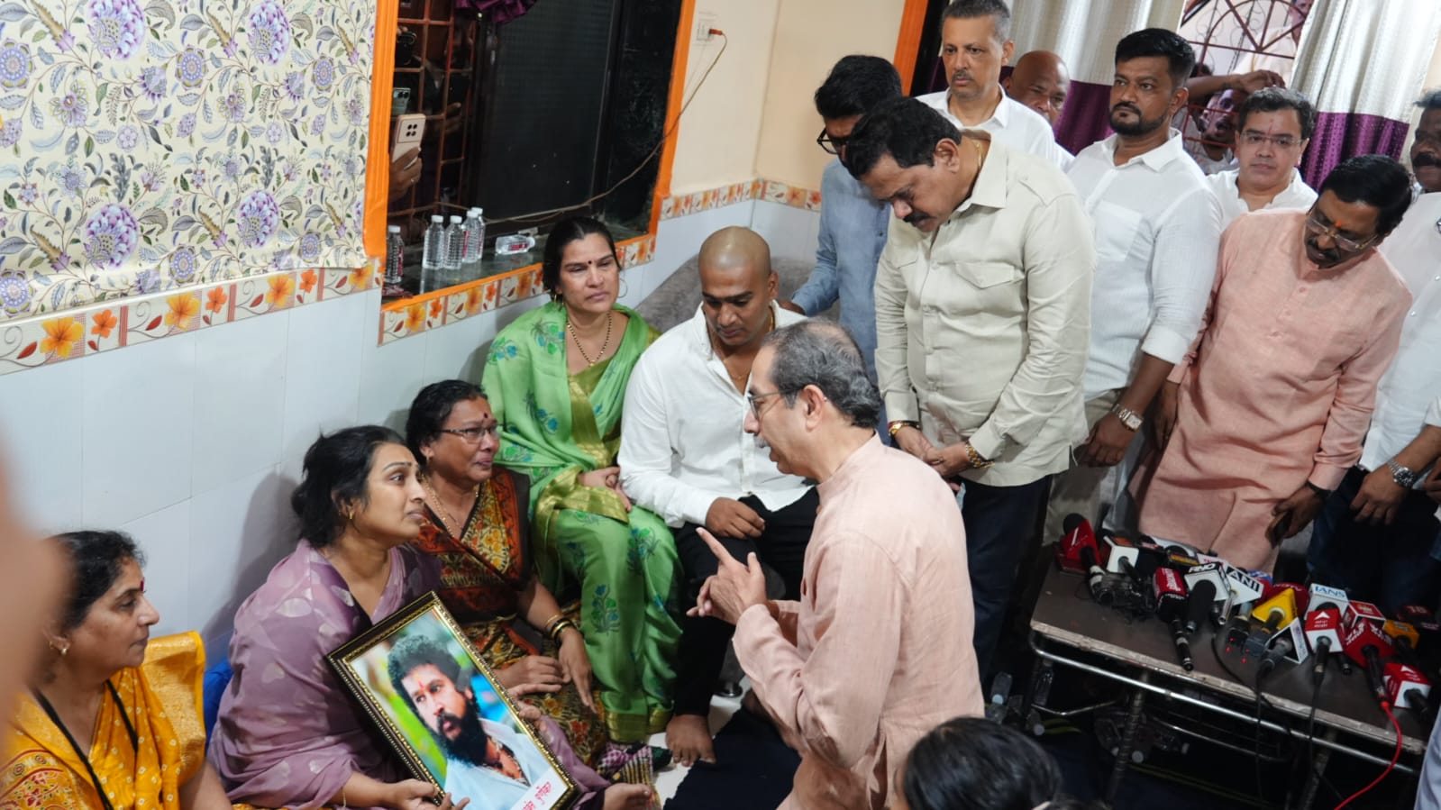 गुन्हेगारांना फाशीची शिक्षा मिळेपर्यंत लढा सुरूच ठेवू