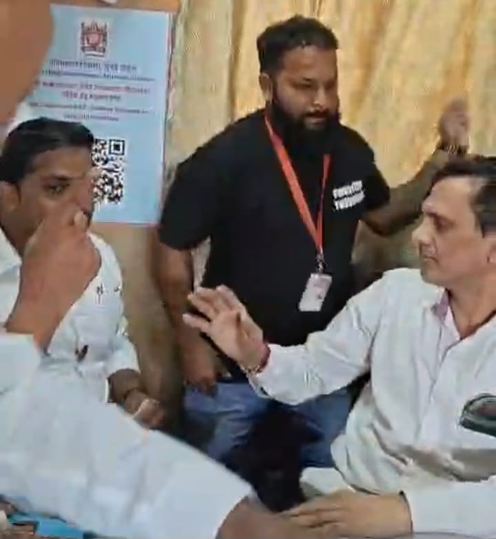 उप स्टेशन व्यवस्थापकाला मनसे कार्यकर्त्यांकडून मारहाण