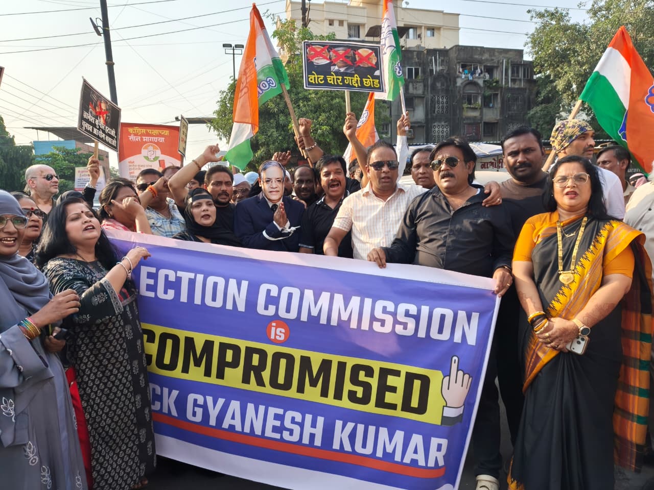 कल्याणात मुख्य निवडणूक आयुक्तांविरोधात काँग्रेस आक्रमक