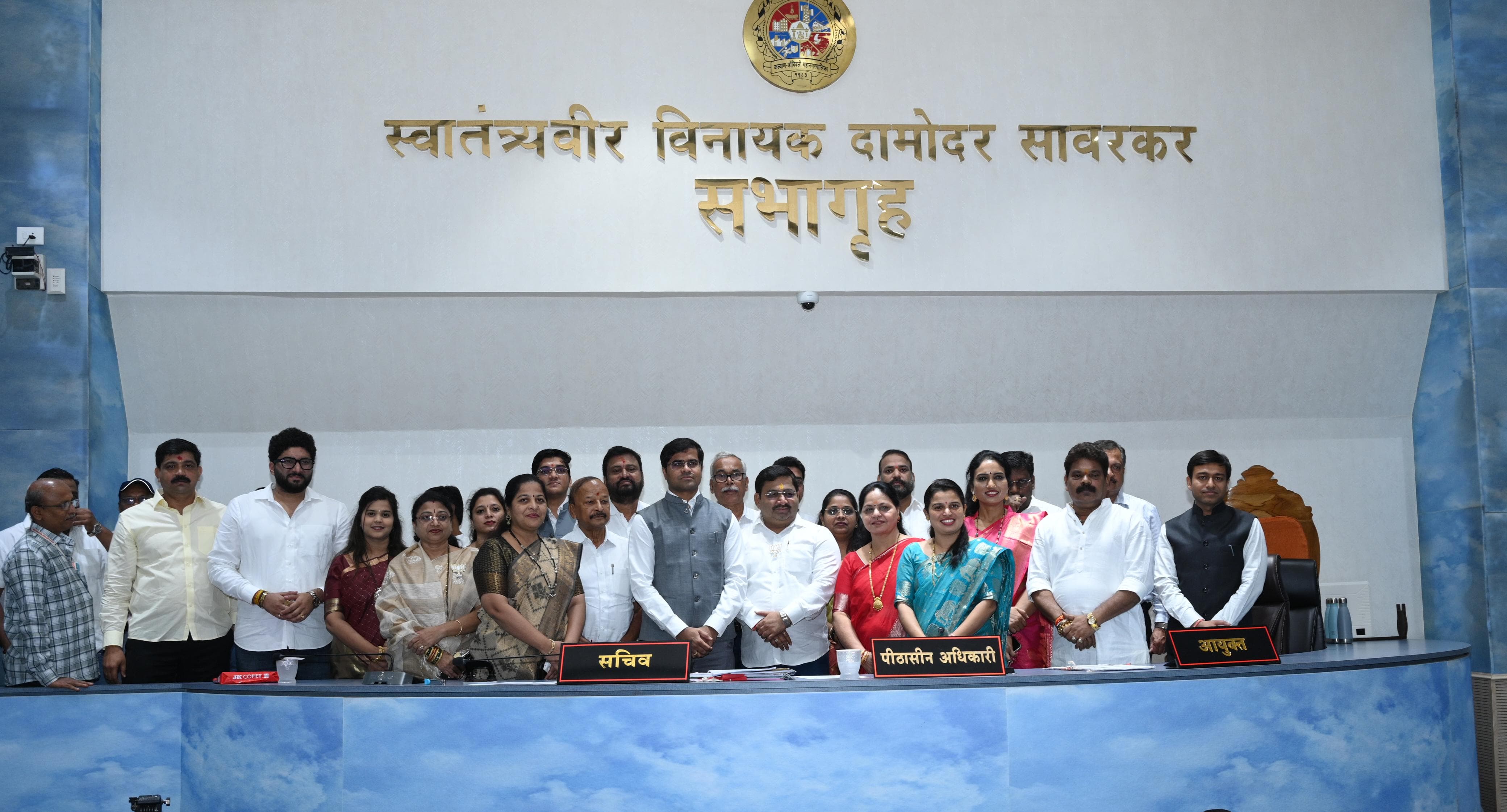 पालिकेच्या आवारातच वृत्तवाहिनीच्या कॅमेरामनवर हल्ला